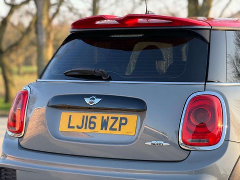 Mini Hatch 2.0 John Cooper Works 3dr 16