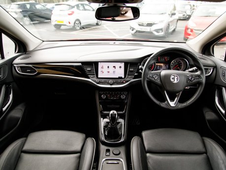 Vauxhall Astra ELITE NAV