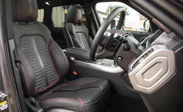 Land Rover Range Rover Sport 3.0 SDV6 URBAN 12