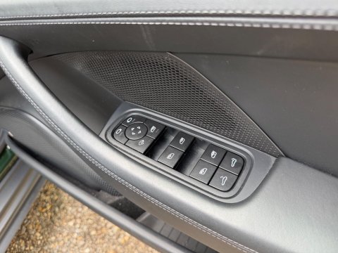 Porsche Panamera 4 PDK 42
