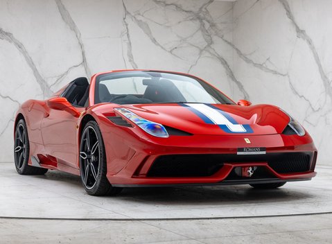 Ferrari 458 Speciale Aperta 9