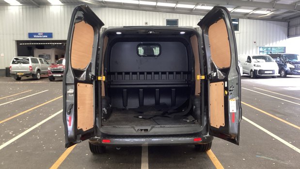 Ford Transit Custom Crew Cab SWB L1H1 Low Roof Sport 320 Air Con Alloys Sensors Cam EURO 6 5