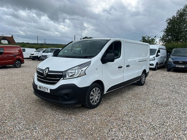 Renault Trafic LWB L2H1 Low Roof Business LL30 Air Con Sensors EURO 6 NO VAT 2