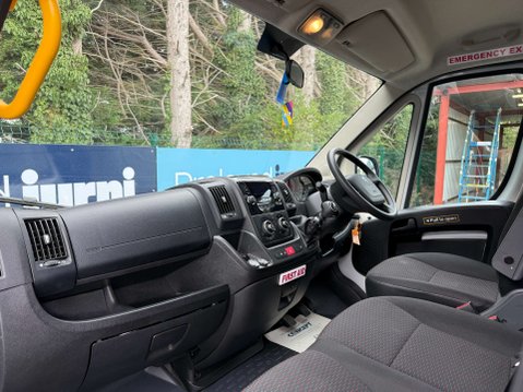 Peugeot Boxer 2.2 L3H2 15-seat Non-D1 3500kg minibus w/ AC & parking sensors. ULEZ Euro 6 15