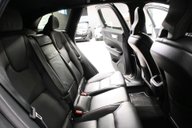 Volvo XC60 2.0 XC60 R-Design B4 MHEV AWD Auto 4WD 5dr 39