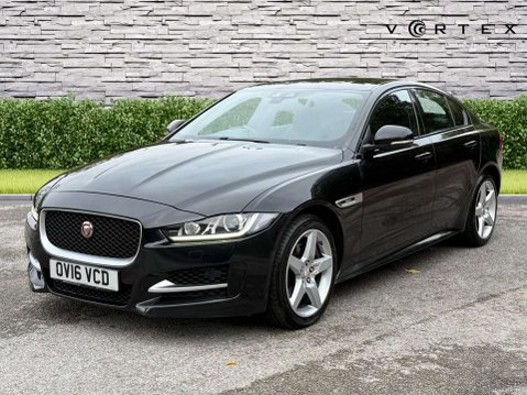 Jaguar XE 2.0 XE R-Sport D AWD Auto 4WD 4dr 3