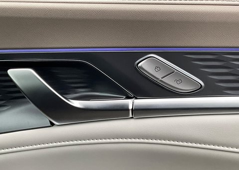 MG MGS9 1.5 T-GDI PHEV PREMIUM 21