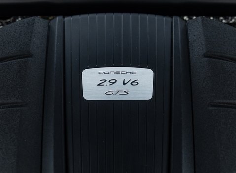 Porsche Macan GTS 35