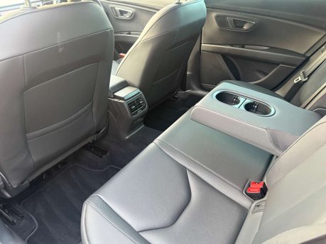 SEAT Leon 2.0 Leon Xcellence Luxury TSi Semi-Auto 5dr 43