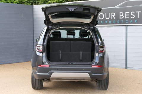 Land Rover Discovery Sport 2.0 Discovery Sport SE MHEV Auto 4WD 5dr 17