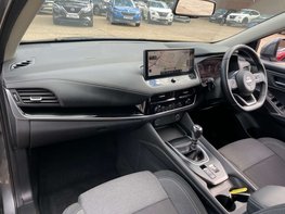 Nissan Qashqai 1.3 Qashqai N-Connecta DiG-T MHEV 5dr 36