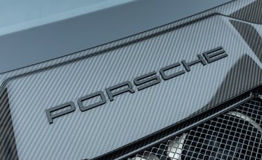 Porsche 911 GT2 RS Weissach (991) 47