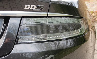 Aston Martin DBS Carbon Edition 14