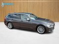 BMW 3 Series 2.0 320d Luxury Touring 5dr Diesel Auto Euro 5 (s/s) (184 ps) 4