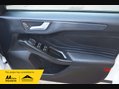 Ford Focus 1.0 Focus ST-Line X 5dr 39