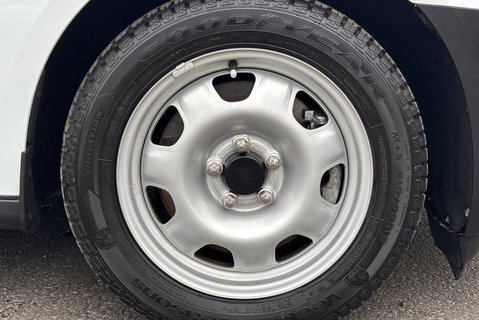 Ford Transit Connect 220 L1 Base 100 ps Tdci Panel Van - Air Con / Rear Camera 35
