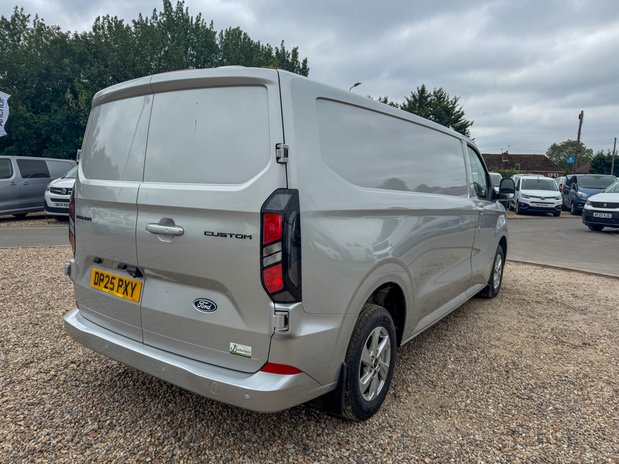 Ford Transit Custom AUTO LWB L2H1 Low Roof Limited 320 Air Con Alloys Cam Sensors EURO 6 6