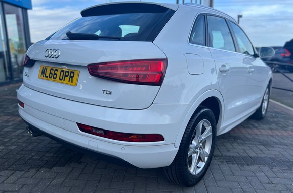 Audi Q3 2.0 TDI SE 14