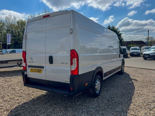 Citroen Relay XLWB L4H2 Medium Roof 35 Heavy Enterprise Edition EURO 6 SELECT 33
