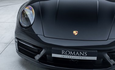 Porsche 911 Targa 4 GTS (992) 34
