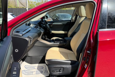 Lexus NX 300H LUXURY - PANORAMIC ROOF -2 OWNERS - 7 LEXUS SERVICES 15