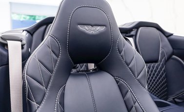Aston Martin Vanquish S Volante 14