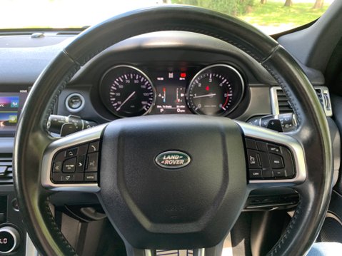 Land Rover Discovery Sport 2.0 TD4 HSE BLACK 19