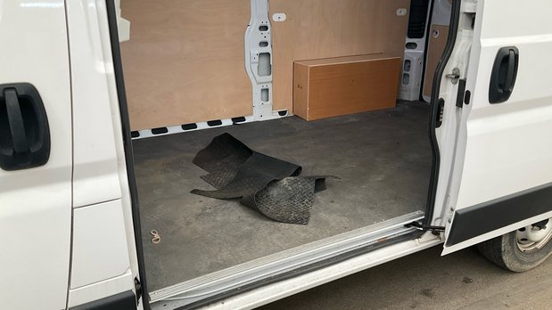 Fiat Ducato MWB L2H2 Medium Roof Air Con EURO 6 8