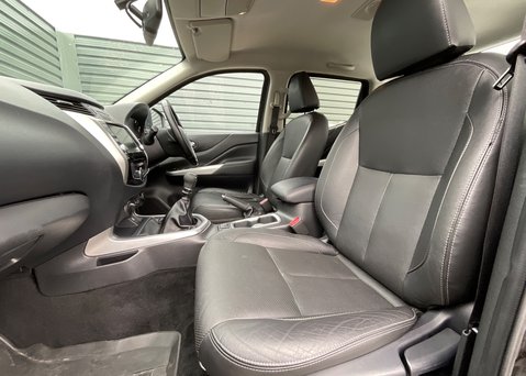 Nissan Navara DCI TEKNA SHR DCB 12