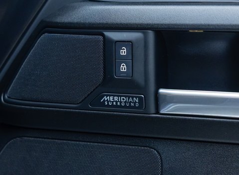Land Rover Defender 90 D350 X-DYNAMIC HSE 14
