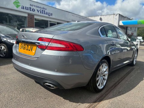 Jaguar XF 2.2d Premium Luxury Saloon 4dr Diesel Auto Euro 5 (s/s) (190 ps) 4