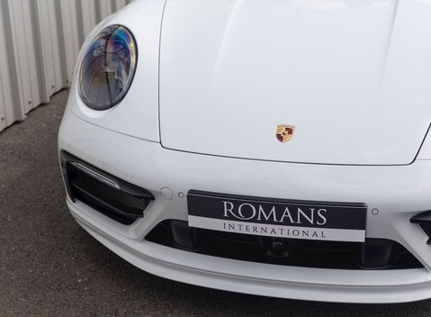 Porsche 911 (992) Carrera 4S 23