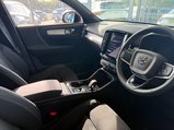 Volvo XC40 2.0 B4 MHEV Plus Dark DCT Auto Euro 6 (s/s) 5dr 9