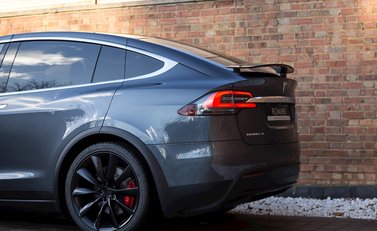 Tesla Model X X P100 8