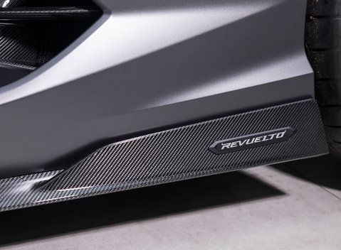 Lamborghini Revuelto 39