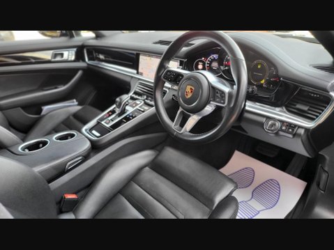 Porsche Panamera 4 10 YEARS EDITION PDK 1