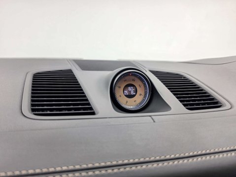 Porsche Cayenne 3.0 V6 E-Hybrid 17.9kWh SUV 5dr Petrol Plug-in Hybrid TiptronicS 4WD Euro 6 21