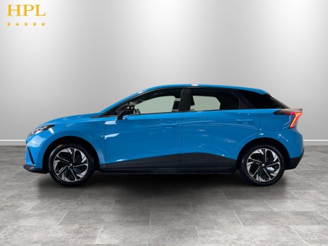MG MG4 64kWh SE Long Range Hatchback 5dr Electric Auto (203 ps) Air Con - Alloy Wh 4