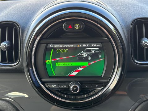 Mini Countryman COOPER 21
