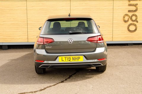 Volkswagen Golf MATCH TSI 6