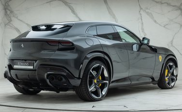 Ferrari Purosangue 7