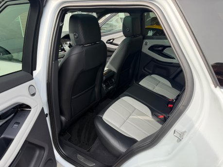 Land Rover Range Rover Evoque FIRST EDITION MHEV 33