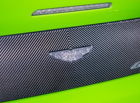 Aston Martin Vantage GT12 41