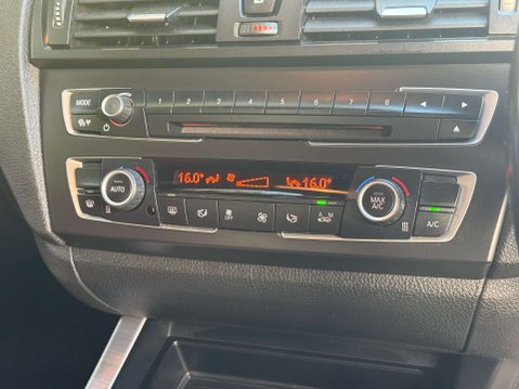 BMW 1 Series 2.0 125i M Sport Auto 5dr 44