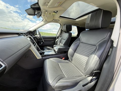 Land Rover Discovery SDV6 HSE LUXURY 38