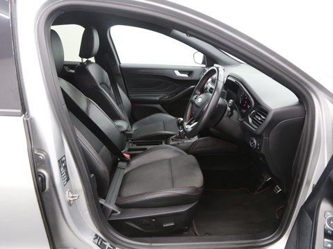 Ford Focus 1.0T EcoBoost ST-Line X Euro 6 (s/s) 5dr 20