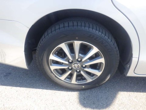 Toyota Voxy ESQUIRE VOXY HYBRID 1.8 PETROL 7 SEATER FRESH IMPORT 14