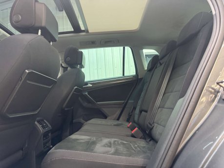 Volkswagen Tiguan 2.0 Tiguan SEL TDI 4Motion Semi-Auto 4WD 5dr 70