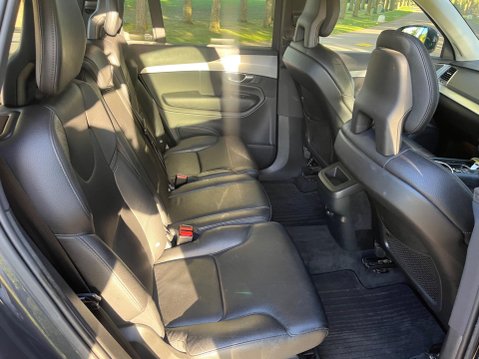 Volvo XC90 2.0 D5 PowerPulse Momentum Auto 4WD Euro 6 (s/s) 5dr 21