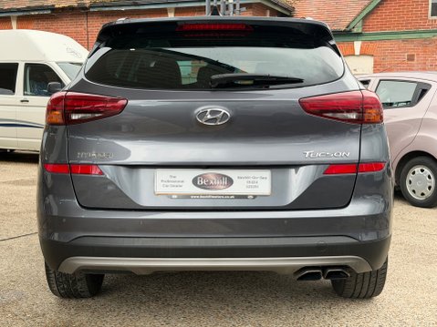 Hyundai TUCSON CRDI PREMIUM SE MHEV 4